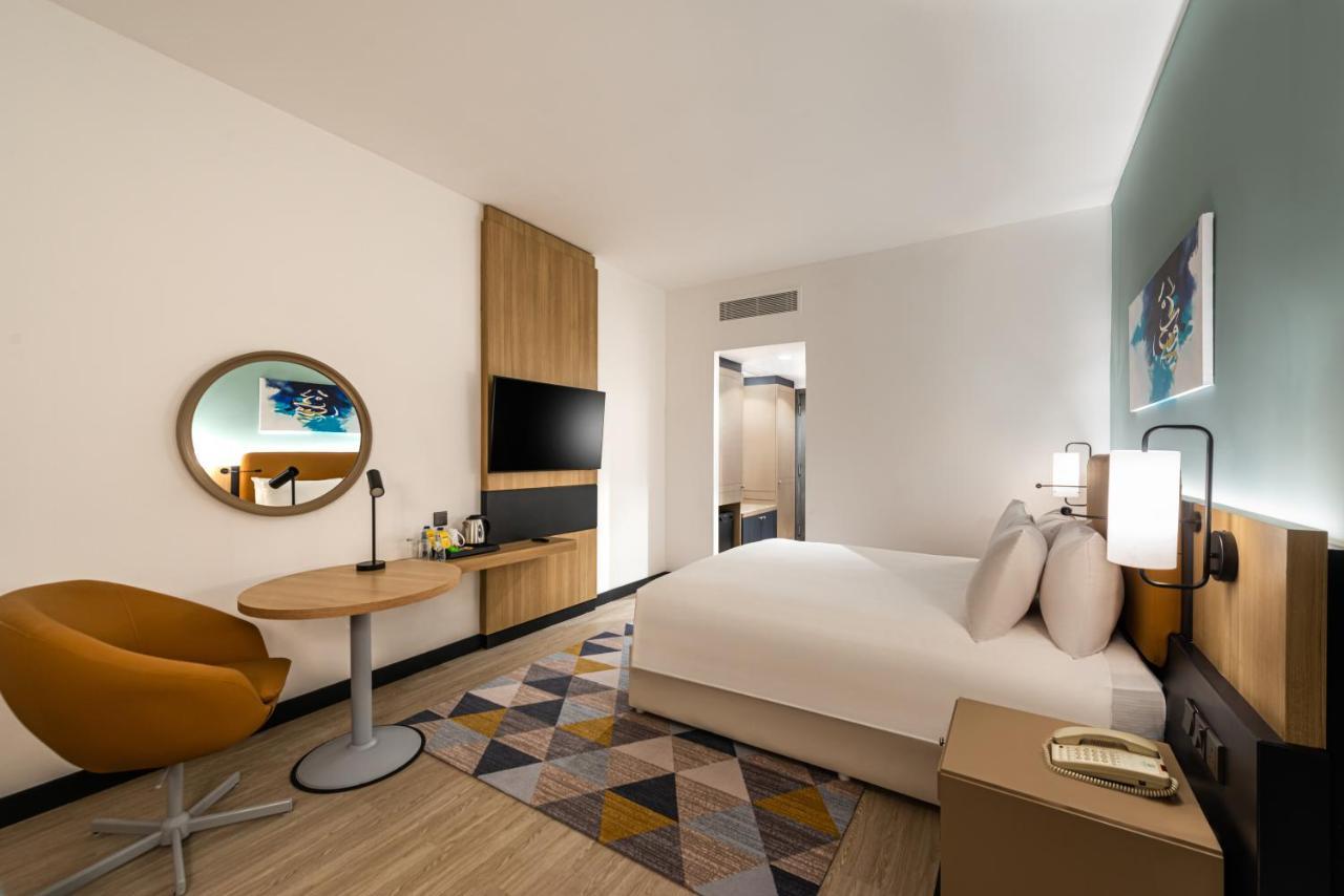 Holiday Inn Riyadh Al Qasr By Ihg Exterior photo