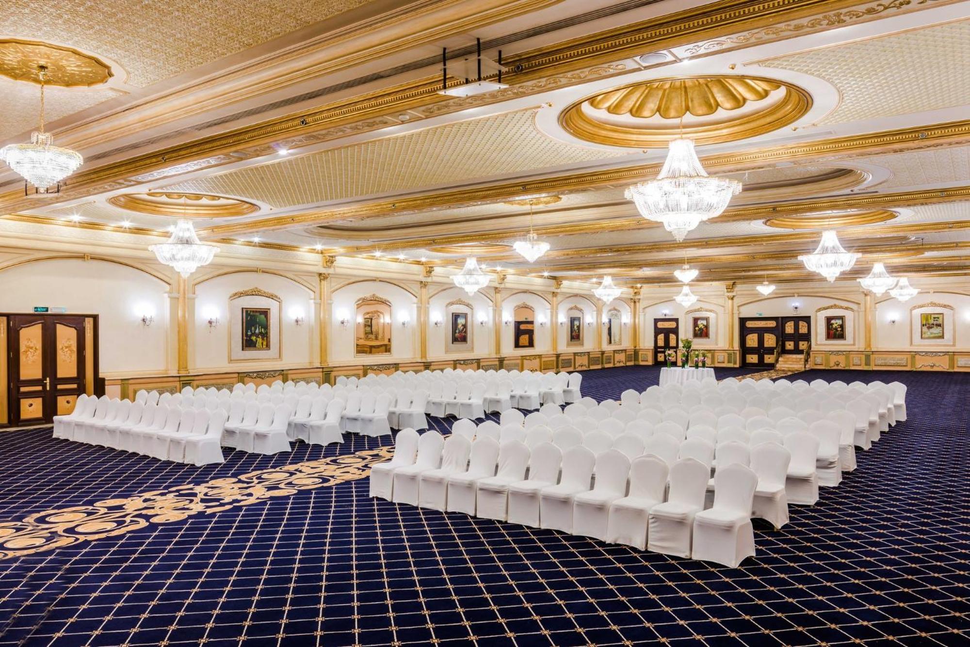 Holiday Inn Riyadh Al Qasr By Ihg Exterior photo
