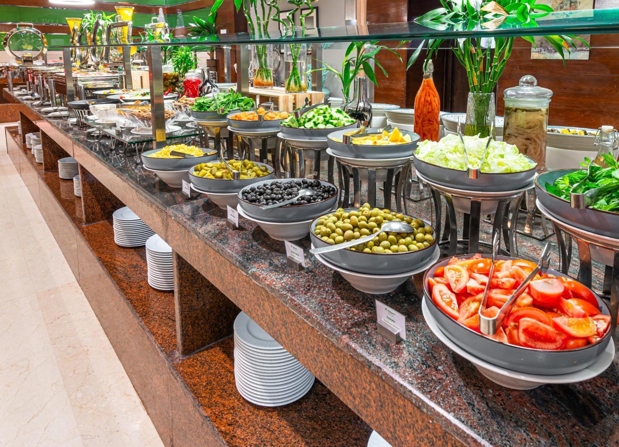 Holiday Inn Riyadh Al Qasr By Ihg Exterior photo
