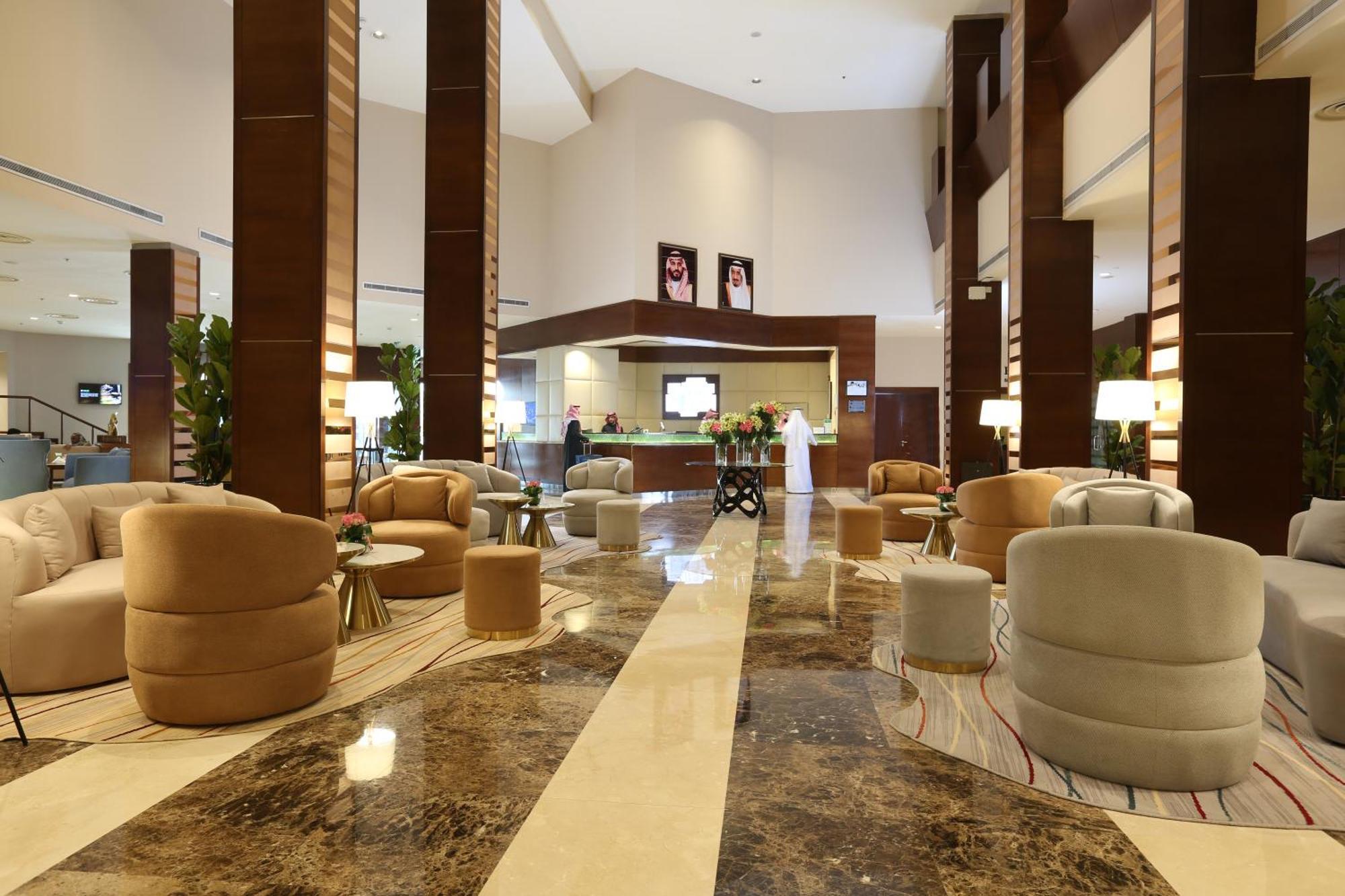 Holiday Inn Riyadh Al Qasr By Ihg Exterior photo